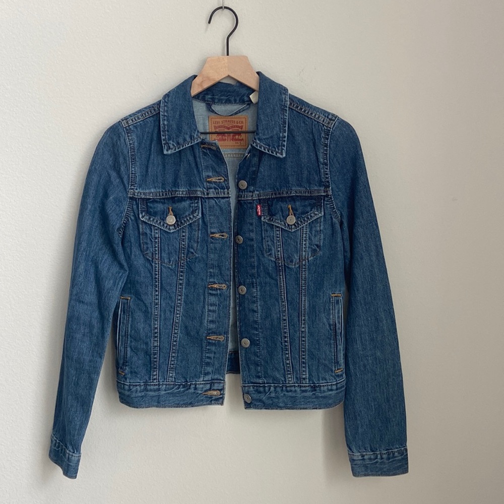 Levi’s Womens Jean Jacket size Small